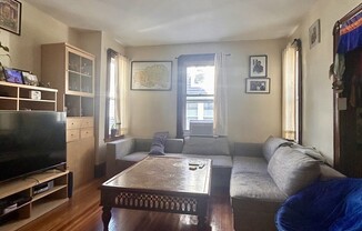 4 beds, 2 baths, 1,500 sqft, $4,000, Unit 2