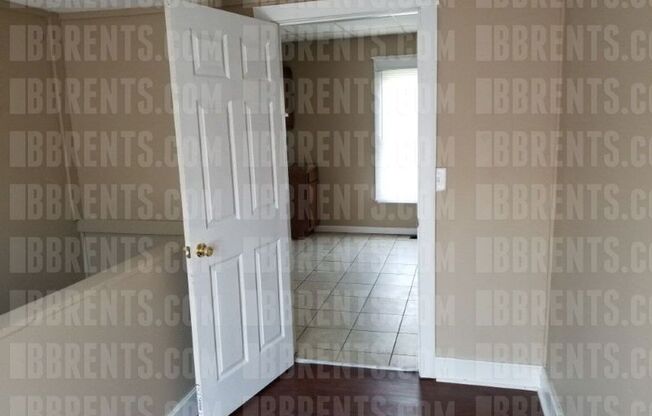 3 beds, 1 bath, $1,195