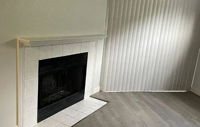 1 bed, 1 bath, 700 sqft, $1,295, Unit C - 203