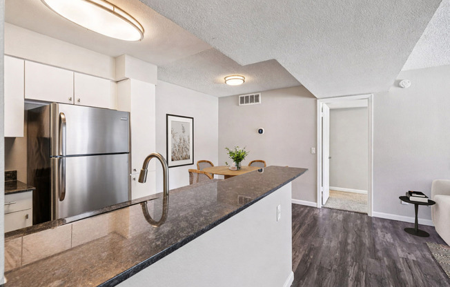 2 beds, 2 baths, 950 sqft, $1,399, Unit 166