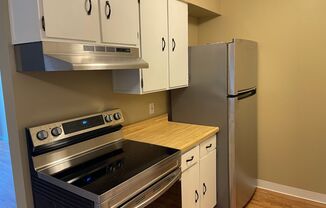 2 beds, 1.5 baths, $1,595, Unit # C 338