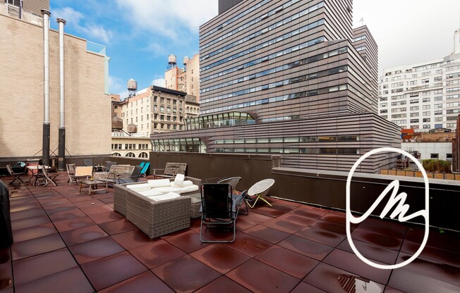 10 E 13 ST