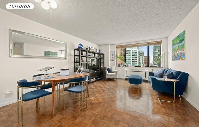 1 bed, 1 bath, $4,800, Unit 21E