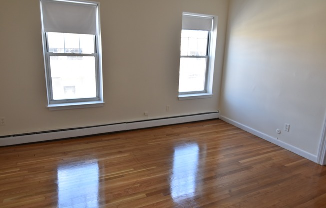 172 North Beacon St. 2S