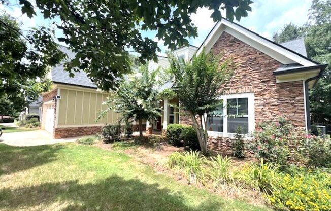 4 Bedroom 2 Bath House in Oconee!