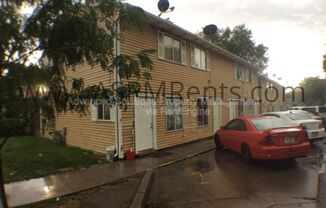 1211 West Lola Ave