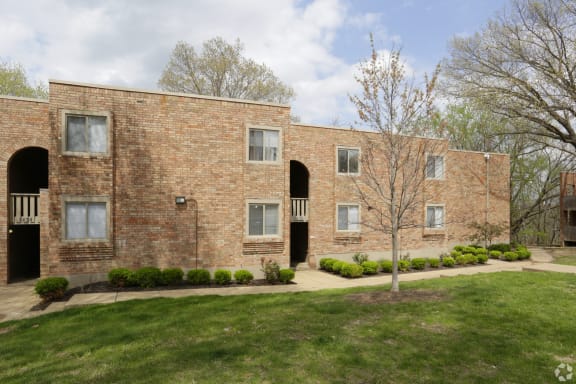 Building exterior at The Life at Legacy Fountains, Kansas City, 64131