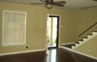 2 beds, 1 bath, $1,895, Unit Apt# 6460