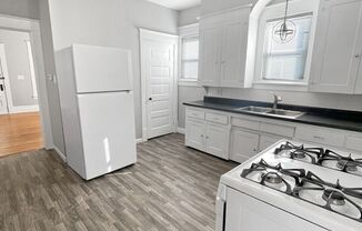 3 beds, 1 bath, $1,295, Unit 1