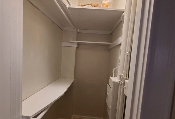 Studio, 1 bath, 300 sqft, $2,400, Unit 7K