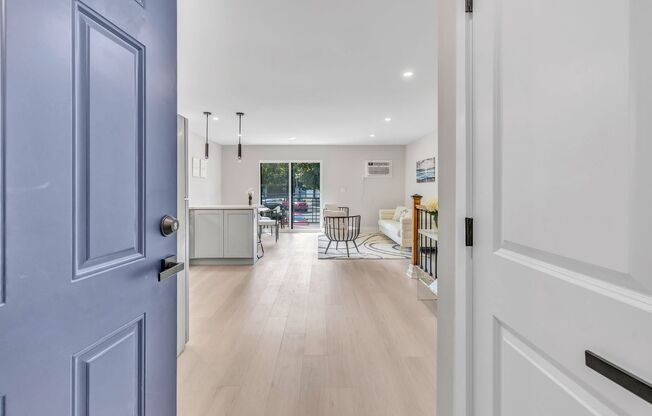 1 bed, 1.5 baths, $1,800, Unit 4-12A