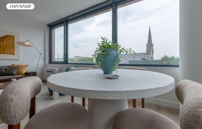 3 beds, 2 baths, $5,960, Unit 12K