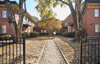 Eighth St Apartments