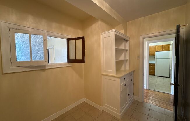 1 bed, 1 bath, 600 sqft, $1,195, Unit C-24