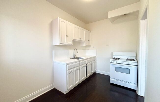 Studio, 1 bath, $1,399