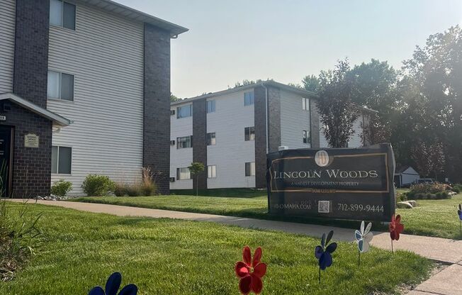 2 beds, 1 bath, 1,000 sqft, $1,010, Unit 306