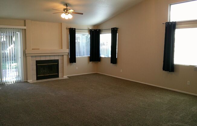 3 beds, 2 baths, $2,700