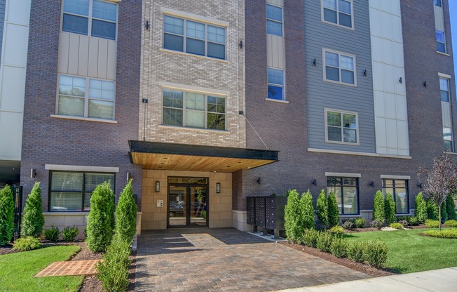 2 beds, 2 baths, 1,270 sqft, $3,250, Unit Residence 510
