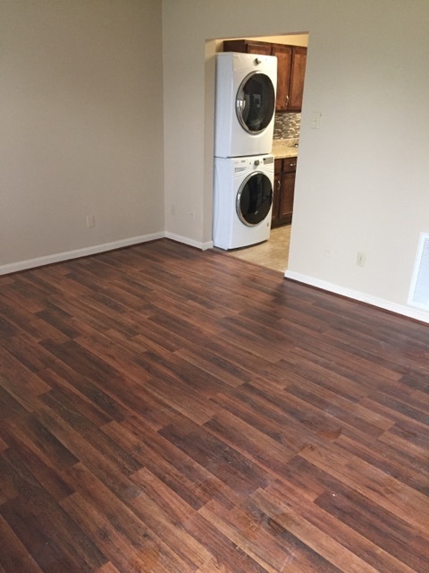 1 bed, 1 bath, 750 sqft, $730, Unit #20