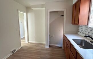 3 beds, 1 bath, $1,499