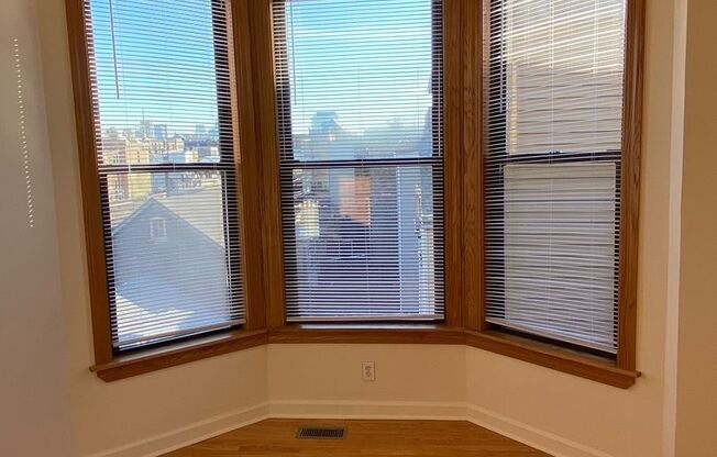 2043 N. Sheffield