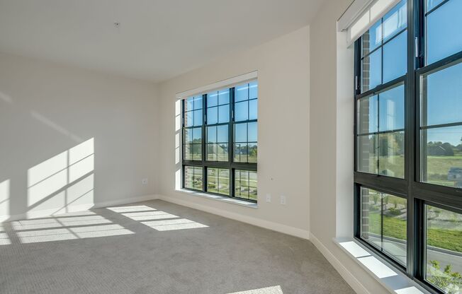 3 beds, 2 baths, 1,448 sqft, $2,400, Unit 212