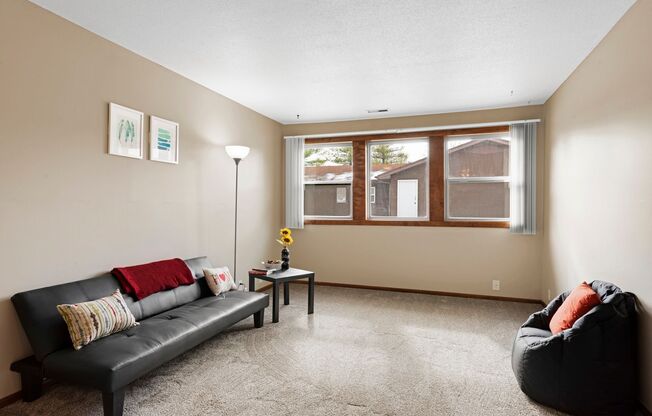 2 beds, 1.5 baths, 850 sqft, $1,149, Unit 4301-16