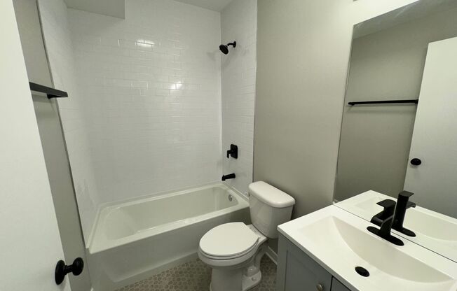 1 bed, 1 bath, $1,475, Unit 206