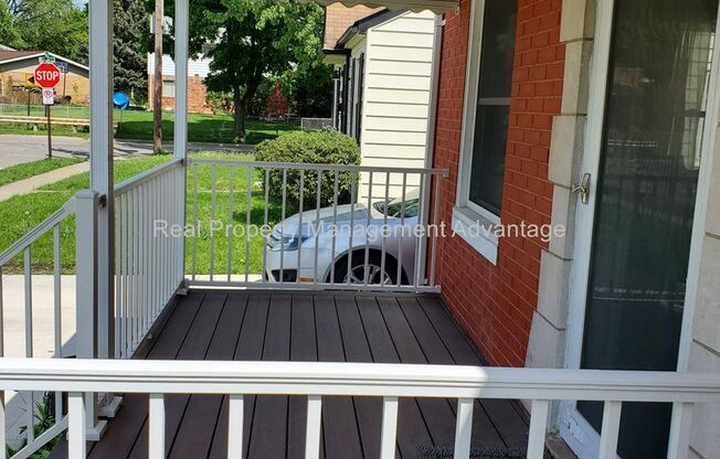 3 beds, 1 bath, $1,600