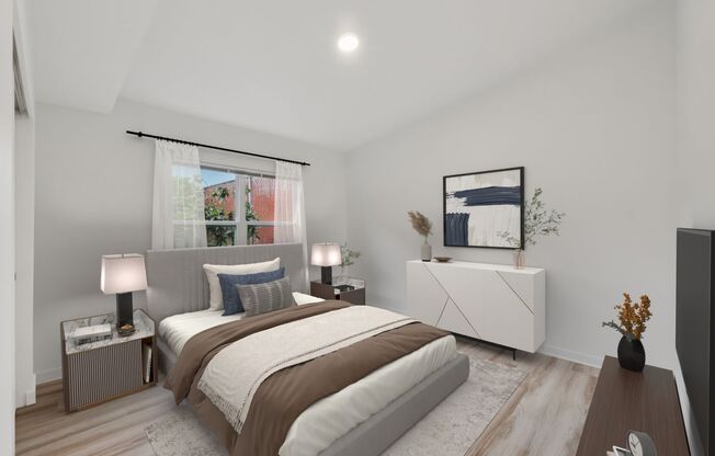 2 beds, 1 bath, 913 sqft, $2,595, Unit 136