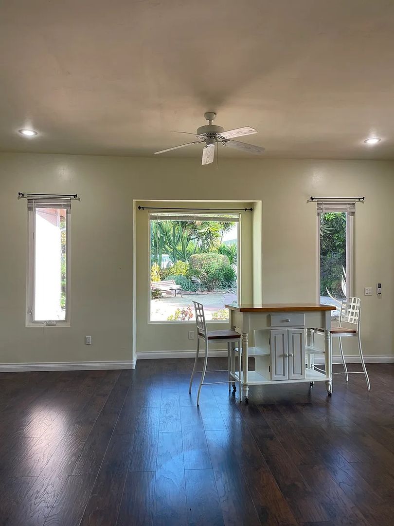 8303-Golden-Ave