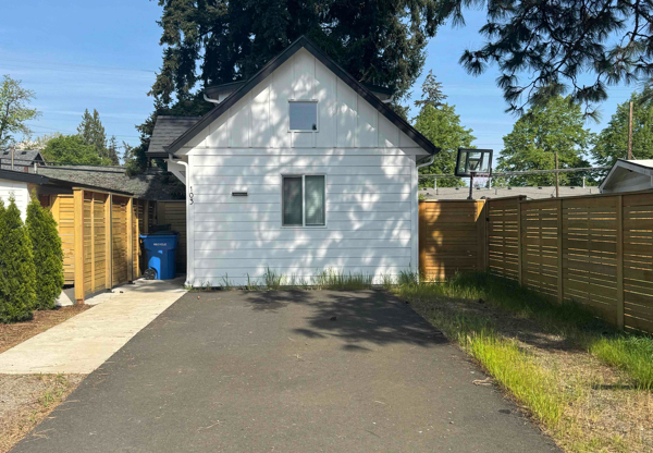 103 NE 95 AVE