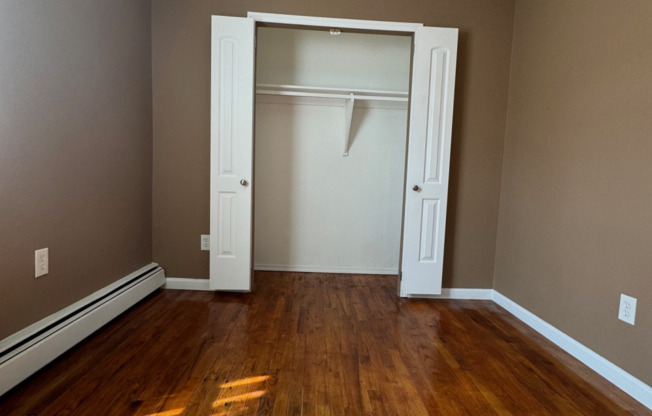 3 beds, 1.5 baths, 1,800 sqft, $3,200, Unit 2