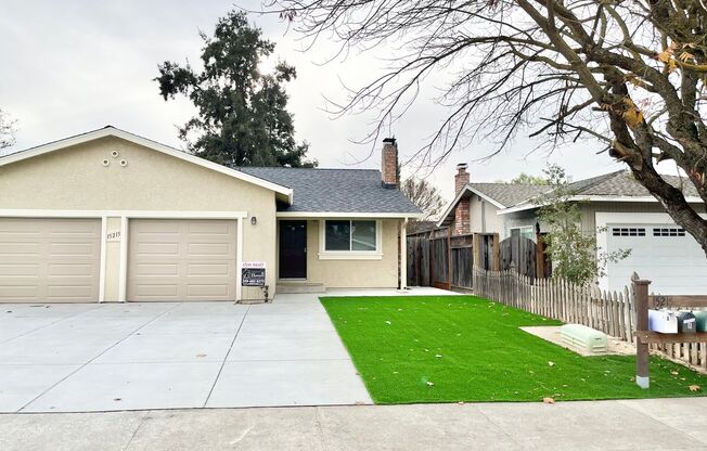 Newly Remodeled! 2 Bedroom 1 Bath Duplex