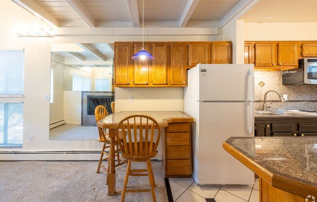 2 beds, 1 bath, 625 sqft, $1,595, Unit 315