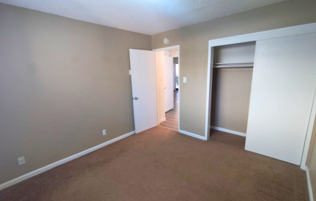 4281 Green Ave Los Alamitos, CA 90720