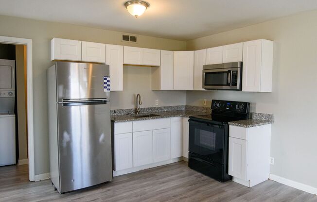 2 beds, 1 bath, 550 sqft, $1,149, Unit 207