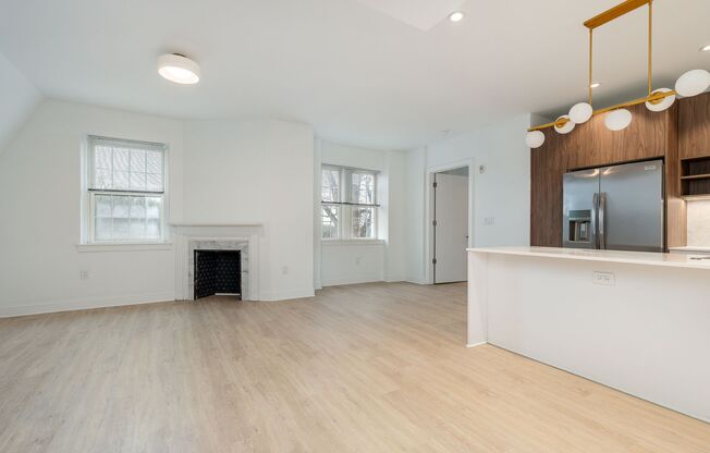 2 beds, 2 baths, 1,022 sqft, $2,795, Unit PH-16