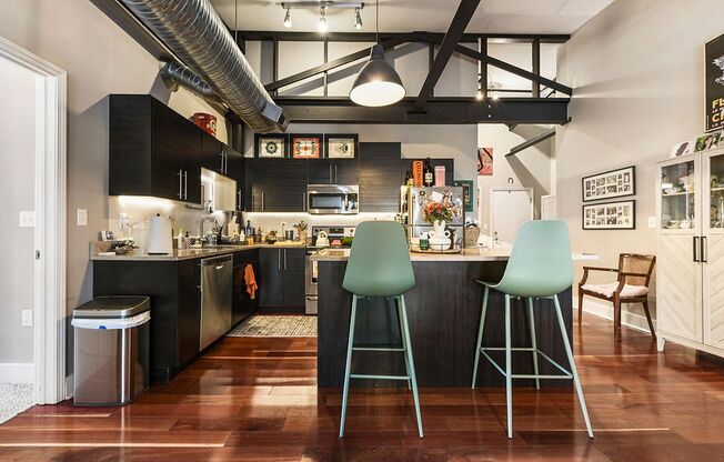 2 beds, 2 baths, 1,200 sqft, $2,400, Unit Jane 403