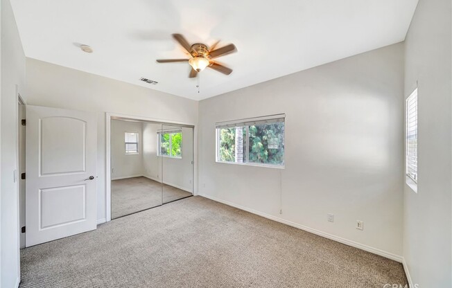 15814 SAN FERNANDO MSN BLVD