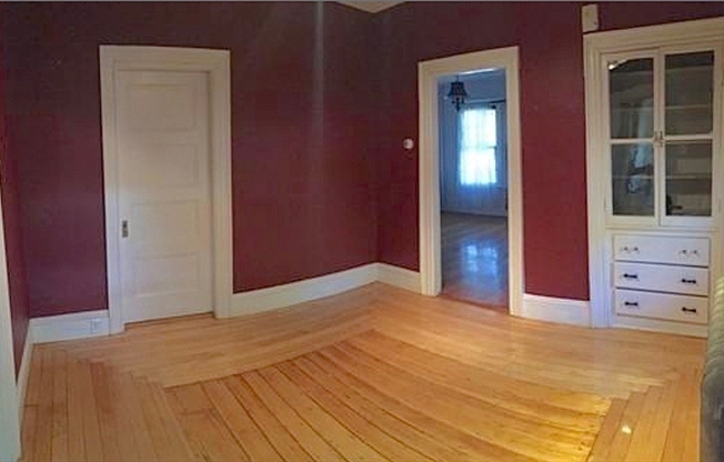 67 GREENLEAF AVE