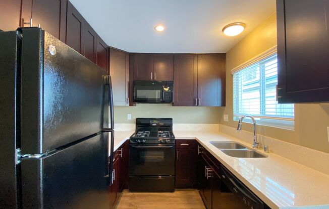 SF Laurel Apts