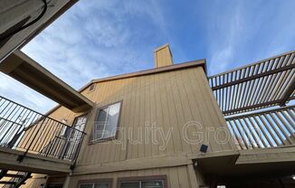 4052 W MDW AVE