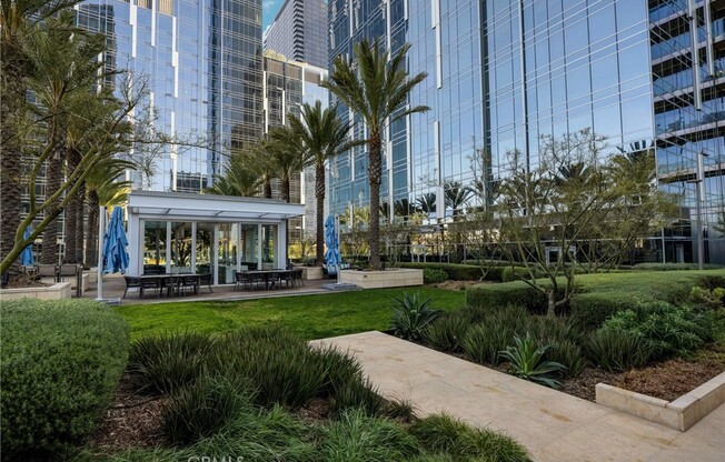 2 beds, 2 baths, 1,305 sqft, $5,150, Unit 2511