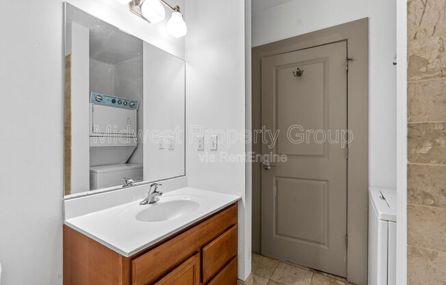 1 bed, 1 bath, 550 sqft, $950, Unit 115