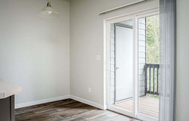 2 beds, 2 baths, 825 sqft, $1,599, Unit 2-07A
