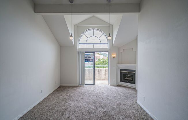 Princessa Estates 2 Bedroom + Loft in Canyon Country!