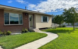 2 Bedroom 1 Bathroom Basement Apartment