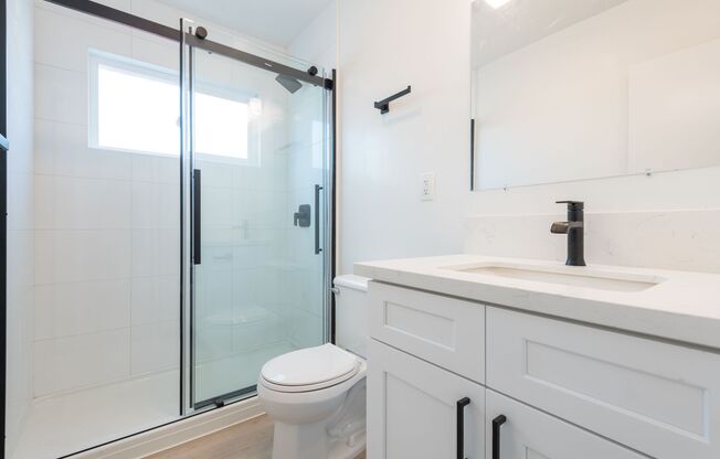 2 WEEKS FREE !!!!!! Beautifully Renovated 2 Bed 1 Bath in North Park!