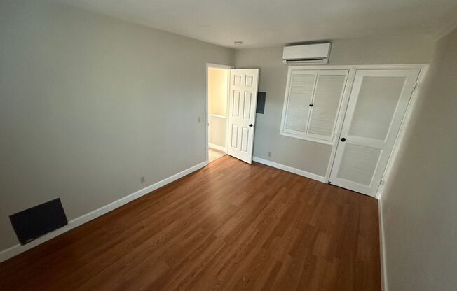 2 beds, 1.5 baths, $2,350, Unit 7010 Casa Lane #12